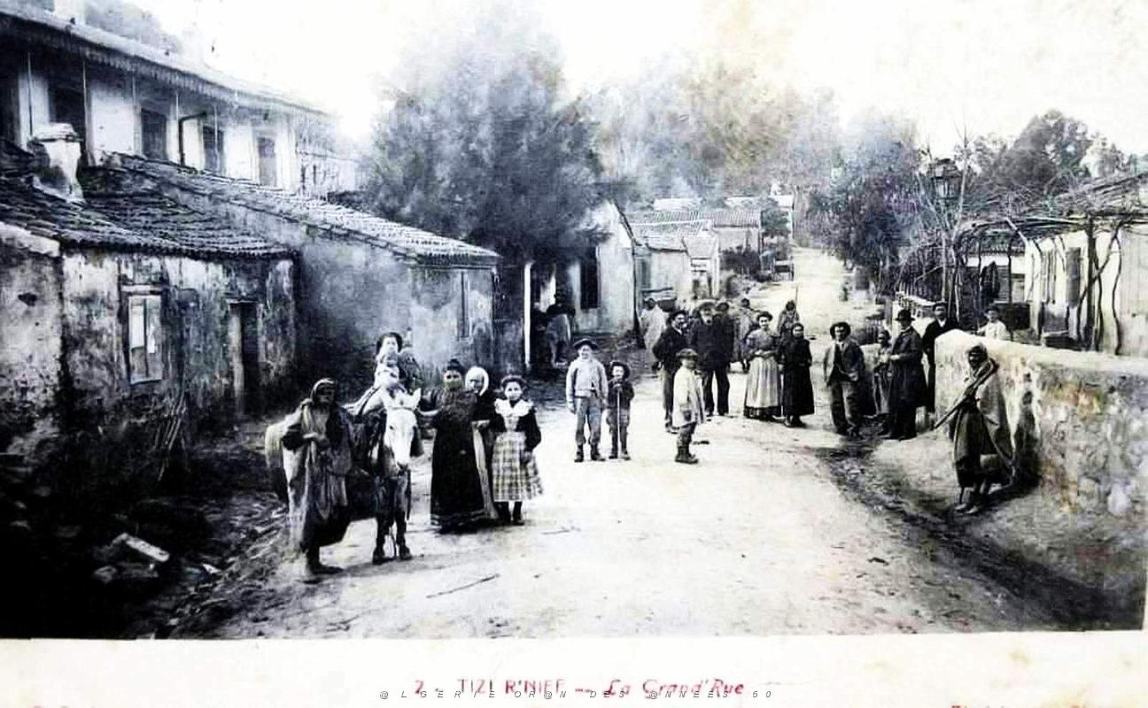 1921- Tizi-Reniff - Pres de Dra-el-Mizan - La Grand' Rue.jpg